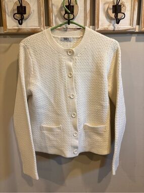 Suzy Shier Cream Textured Button-Front Cardigan